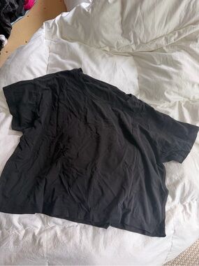 lululemon athletica Black Women's Cropped Tee